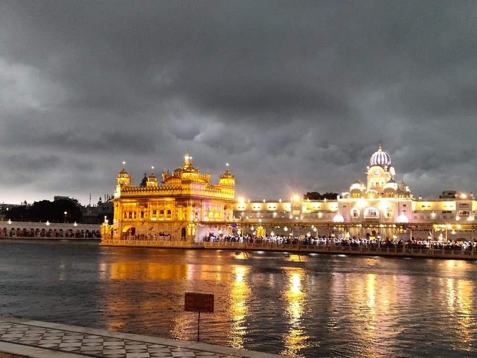 Today Weather Update :अमृतसर में बारिश और तेज़ हवाओं से मौसम ने ली करवट